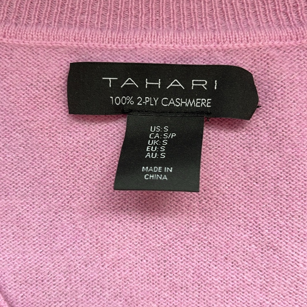 Pink V-Neck Cashmere Sweater - Picture 3 of 3